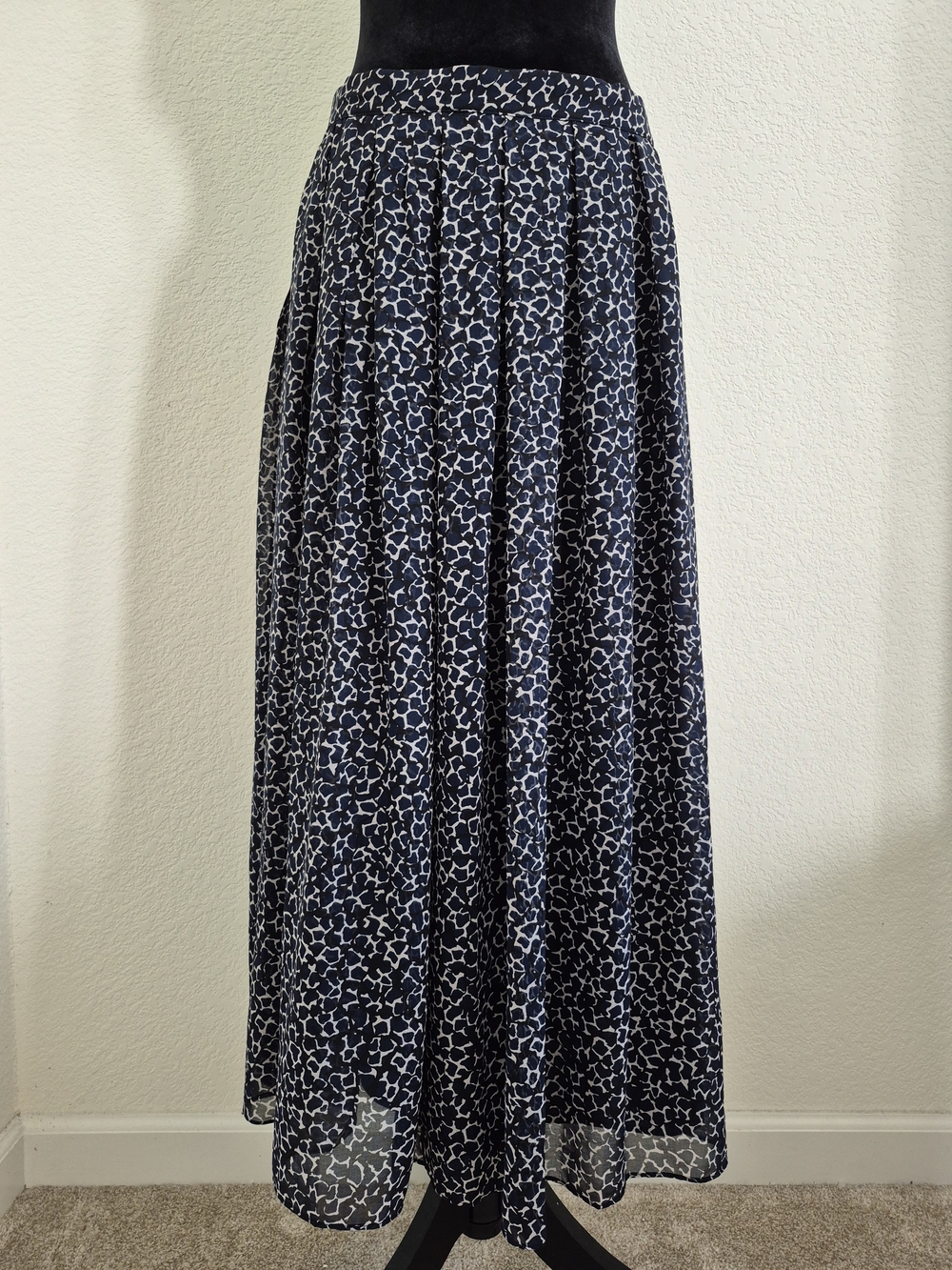 Who What Wear Dark Navy and White Printed Maxi Skirt